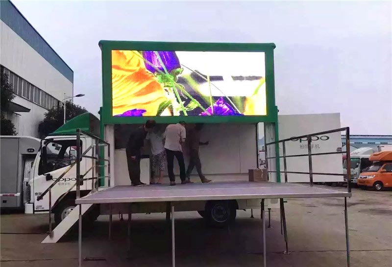 oppo手機(jī)在我廠(chǎng)訂購(gòu)300輛廣告宣傳車(chē)