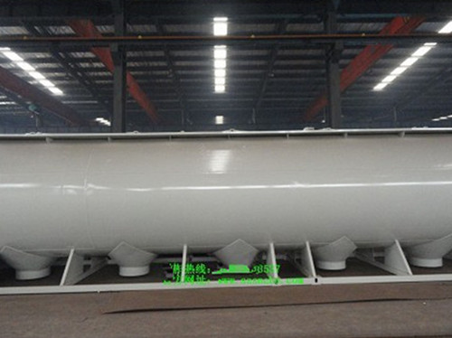 散裝<a href=http://m.877524.com/siliaoche/ target=_blank class=infotextkey>飼料車</a>廠家-獨立作業(yè)式散裝飼料罐