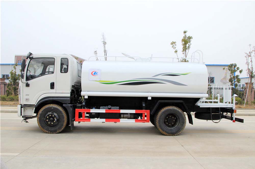 國(guó)六東風(fēng)D1L新款 11方灑水車(chē)圖片3