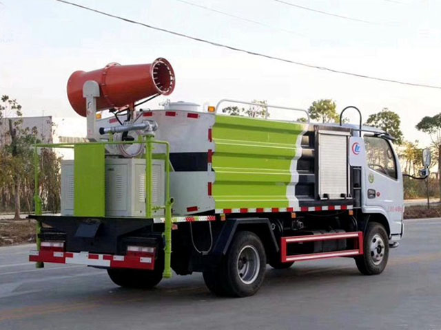 藍(lán)牌5方東風(fēng)多功能綠化灑水車(chē)（抑塵車(chē)）圖片4