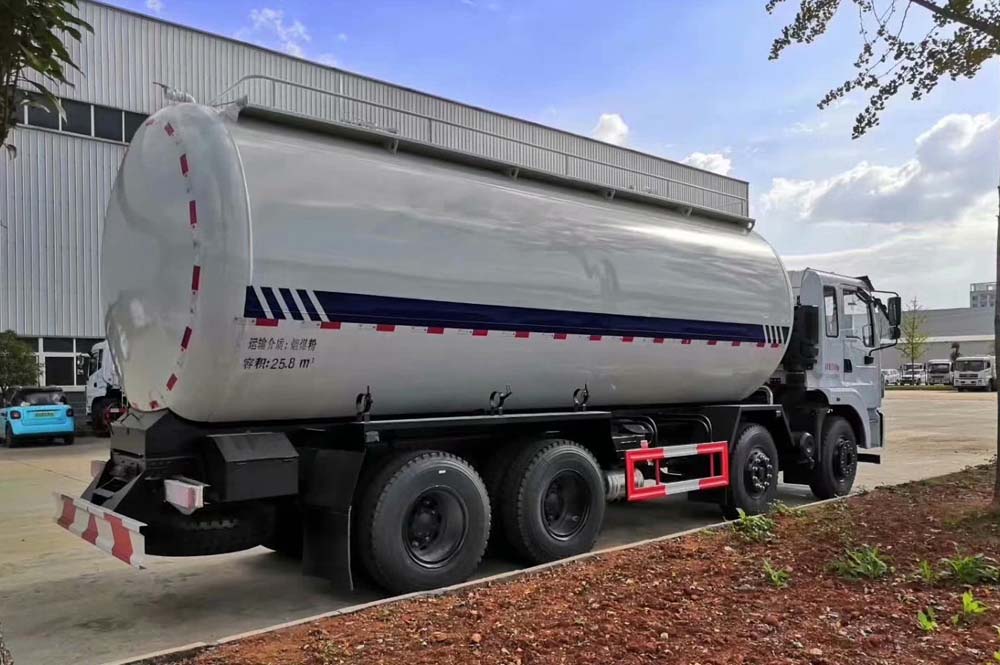東風(fēng)國(guó)五隨專25方粉塵物料散裝水泥運(yùn)輸車圖片5